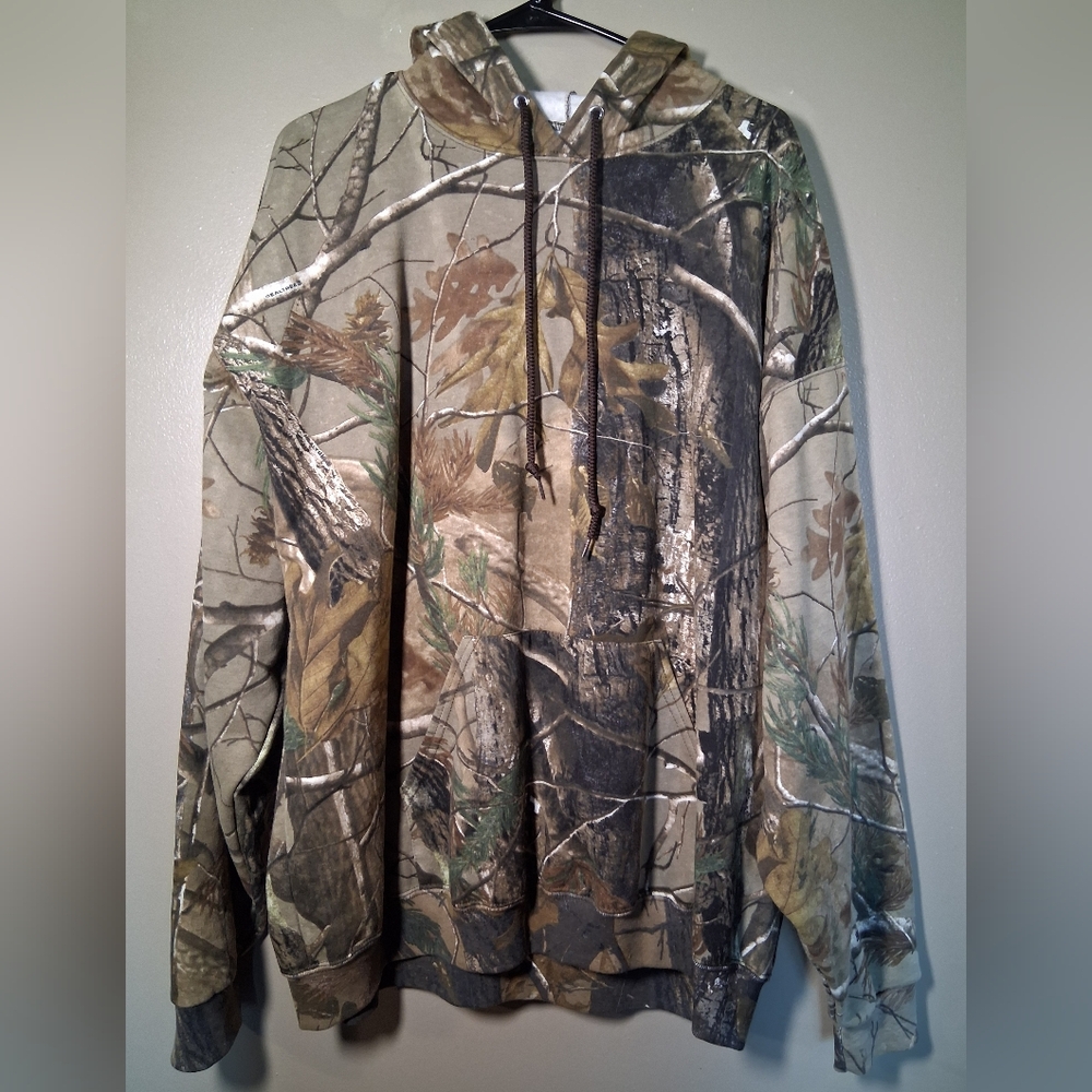 Realtree Camouflage Patterned Apparel